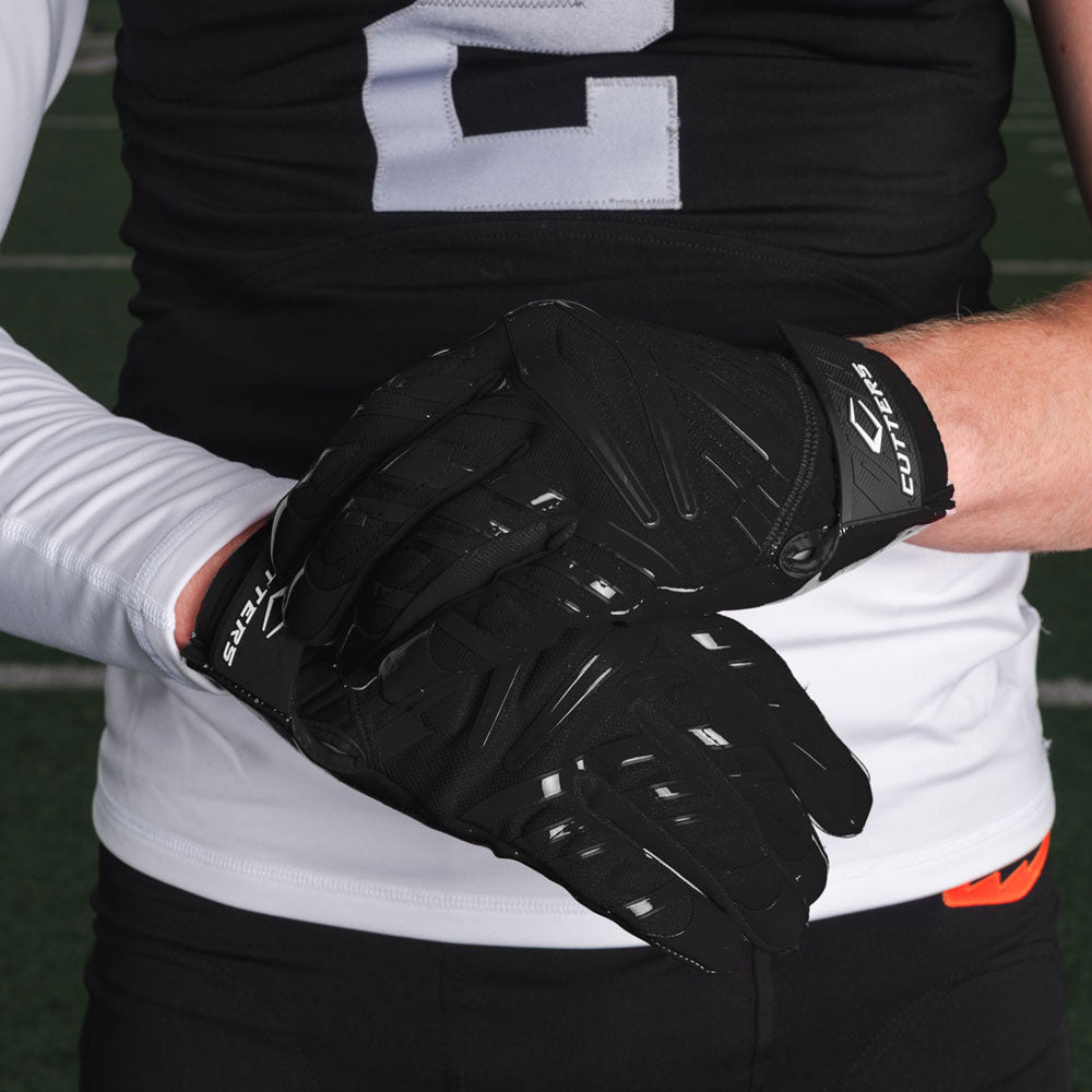 Athlete Wearing Cutters Black Gamer 6.0 Padded Receiver Gloves