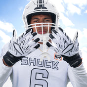 Athlete Wearing Cutters Game Day Pro White/Black  Receiver Gloves